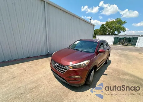 2017 Hyundai Tucson Limited z USA, uszkodzony, nr VIN KM8J33A23HU545641